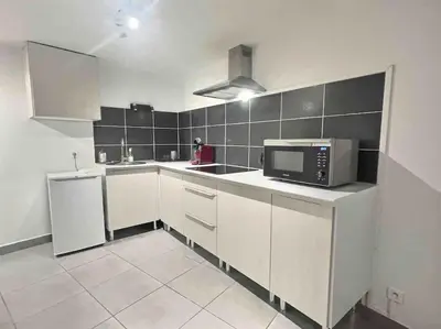 Cuisine ou kitchenette dans l'établissement Le Pélican Villardois - 2 chambres - centre