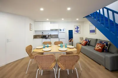 Cuisine ou kitchenette dans l'établissement Casa Azul - Belle maisonnette colorée - Garibaldi