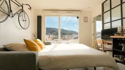 Vue générale sur la montagne ou vue sur la montagne depuis l'appartement