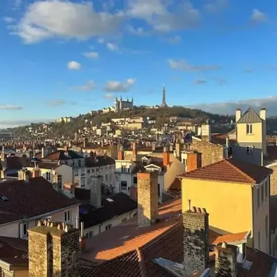 Mirador T2 ensoleillé place des Terreaux vue Fourvière