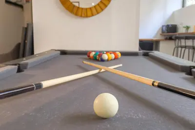 Billard dans l'établissement Cosy et Calme idéal déplacement pro
