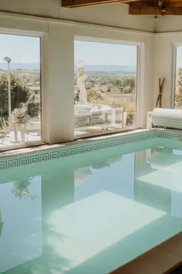 Piscine de l'établissement Villa piscine intérieure, sauna, 5 chambres ou située à proximité