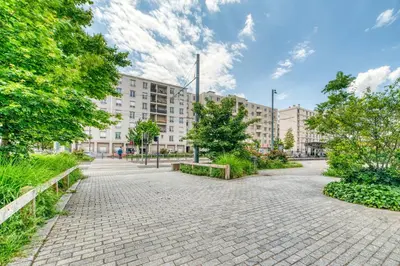 Jardin de l'établissement Le Petit Gerland - Agréable à 1 minute du métro B