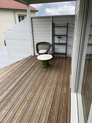 Balcon ou terrasse dans l'établissement Bungalow dans le jardin