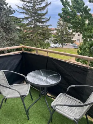 Balcon ou terrasse dans l'établissement Superbe 3 chambres proche lyon et eurexpo parking