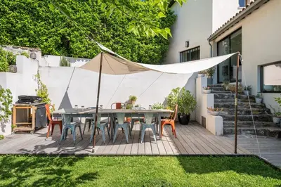 Jardin de l'établissement Le Pressoir - Newly refurbished house with contemporary decoration