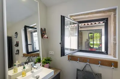 Plan de l'établissement Le Pressoir - Newly refurbished house with contemporary decoration