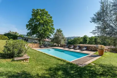Piscine de l'établissement La Belle Etoile - Convivial house with a relaxed holiday atmosphere ou située à proximité