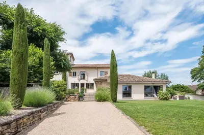 Jardin de l'établissement La Belle Etoile - Convivial house with a relaxed holiday atmosphere