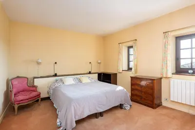 Un ou plusieurs lits dans un hébergement de l'établissement Les Voutes - Beautiful property with swimming pool