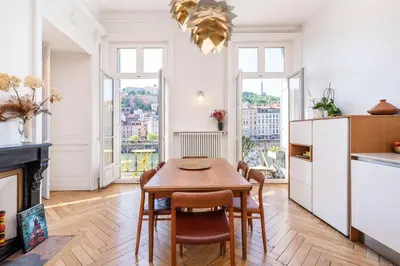 Cuisine ou kitchenette dans l'établissement Les balcons de Fourvière - Apartment with view