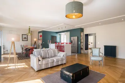Coin salon dans l'établissement Sand - Renovated top floor apartment