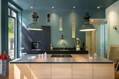 Cuisine ou kitchenette dans l'établissement Carlotta - Magnificent old and charming mansion with a view