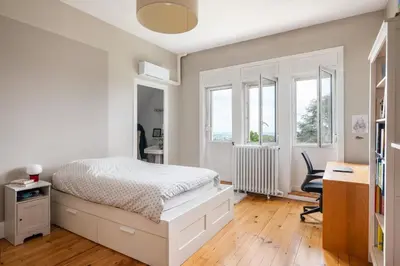Un ou plusieurs lits dans un hébergement de l'établissement La Verrière amazing familiy house
