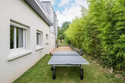 Tennis de table au sein de l'établissement O vert - Amazing villa with trendy decoration ou à proximité