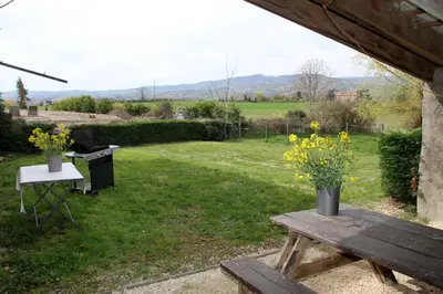 Vue générale sur la montagne ou vue sur la montagne depuis la maison de vacances