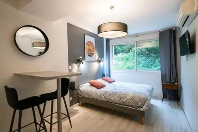 Un ou plusieurs lits dans un hébergement de l'établissement Central Part-Dieu - Appartement 2