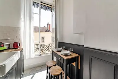Plan de l'établissement All in Lyon | T2 rénové 2024 – Lyon 6 / Villeurbanne