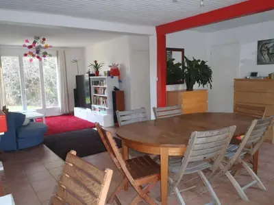 Coin salon dans l'établissement Grande maison famille proche de Lyon