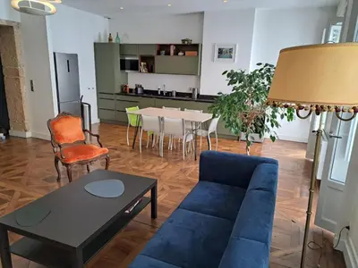 Coin salon dans l'établissement Appartement de caractère 6 pers - hyper centre de Lyon