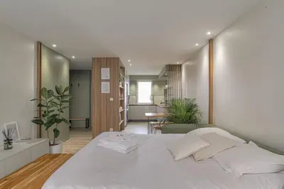 Un ou plusieurs lits dans un hébergement de l'établissement Luxe et Design avec parking gratuit