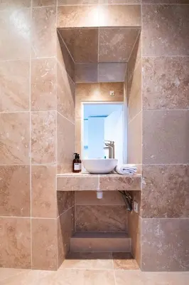 Salle de bains dans l'établissement Valencio - Un belvédère sur le Vieux Lyon