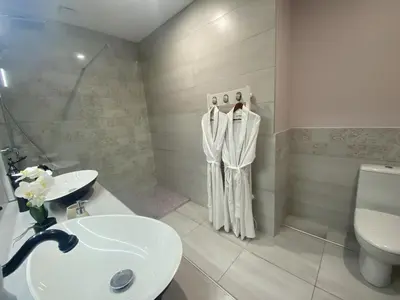 Salle de bains dans l'établissement Gîte de Chamelet - Nature et tranquillité