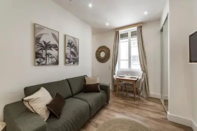 Coin salon dans l'établissement All in Lyon | Élégant T2 aux Gratte-Ciel