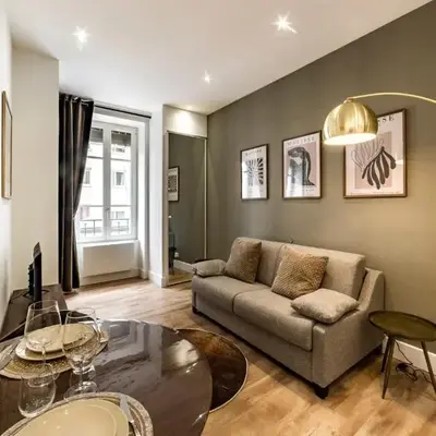 All in Lyon | Studio fonctionnel–Gratte-Ciel