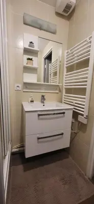 Salle de bains dans l'établissement Escapade relaxante Jonage