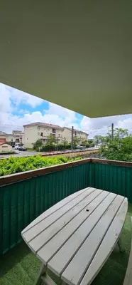 Balcon ou terrasse dans l'établissement Le cocon de soie Superbe T3 à Vaulx en Velin