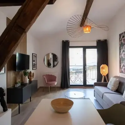 Suite Kella 2 - Tassin - Beau studio rénové