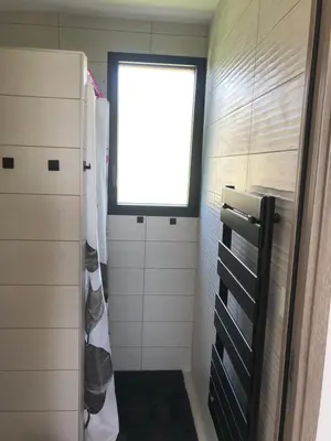 Salle de bains dans l'établissement Ma casita à Villars Les Dombes