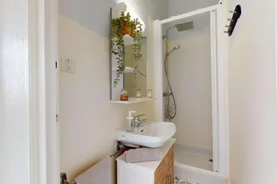 Salle de bains dans l'établissement Le Cocon dans les Nuages