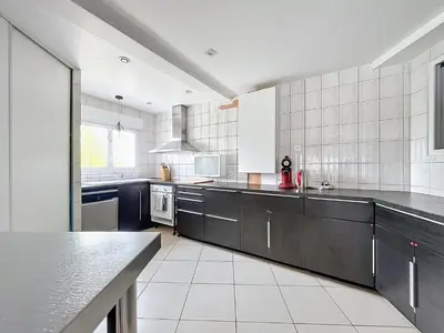Cuisine ou kitchenette dans l'établissement L'Échappée Viennoise