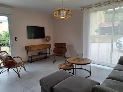 Télévision ou salle de divertissement dans l'établissement Gite du Clos de Givrais