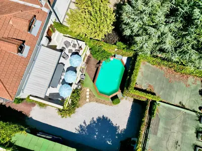 Piscine de l'établissement B&B 