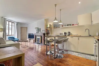 Cuisine ou kitchenette dans l'établissement Le Marius - Beautiful apartment near the Rhône - Lyon 3rd