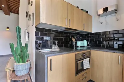 Cuisine ou kitchenette dans l'établissement La Loge - Beautiful T2 Apartment - Lyon 5th