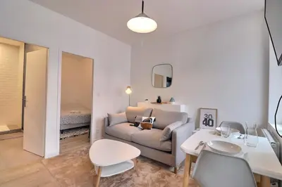 Coin salon dans l'établissement Degemer - T1 Apartment in Charpennes - Villeurbanne