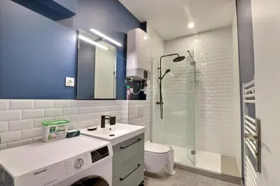 Salle de bains dans l'établissement Degemer - T1 Apartment in Charpennes - Villeurbanne