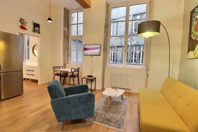Coin salon dans l'établissement Le Pêcherie - Beautiful & Modern apartment - Lyon 1st