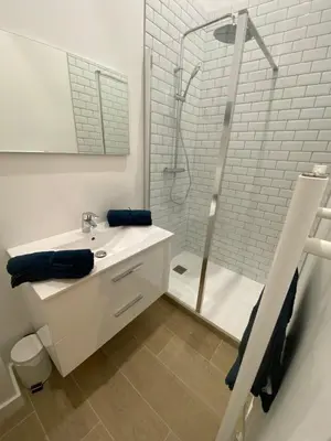 Salle de bains dans l'établissement Le Pêcherie - Beautiful & Modern apartment - Lyon 1st