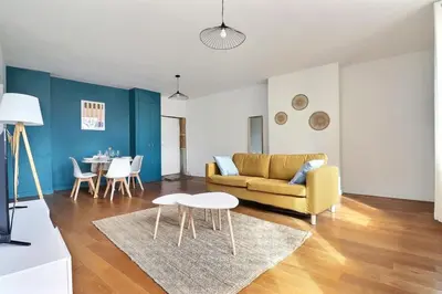 Coin salon dans l'établissement Le St Georges - Charming & Spacious flat - Lyon 5th