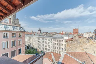 Vue générale sur Lyon ou vue de la ville depuis l'appartement