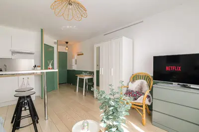 Cuisine ou kitchenette dans l'établissement Le Florence - Studio Grange Blanche