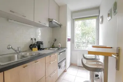 Cuisine ou kitchenette dans l'établissement T2 calme avec parking entre Perrache et Confluence
