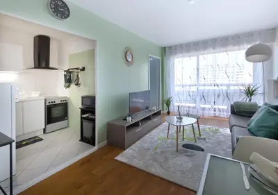 Cuisine ou kitchenette dans l'établissement Appartement cosy - Tonkin, parc Tête d'or