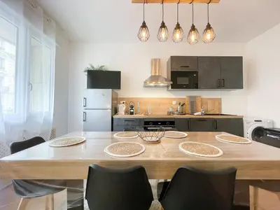 Cuisine ou kitchenette dans l'établissement Le Masséna - Lyon 6ème - Proche Parc Tête d'Or