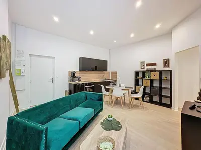 Télévision ou salle de divertissement dans l'établissement Cosy appartement, Lyon Centre Capucins 2